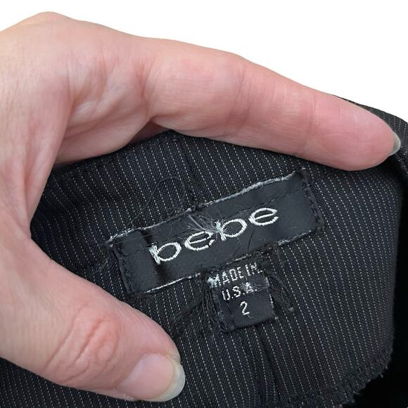 Y2K Bebe Pedal Pusher Capri Pants Size 2 Pinstripe Low Rise Cuffed Retro Pinup - Picture 9 of 11